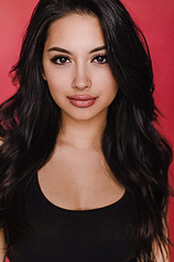 picture of actor Kayla Heller