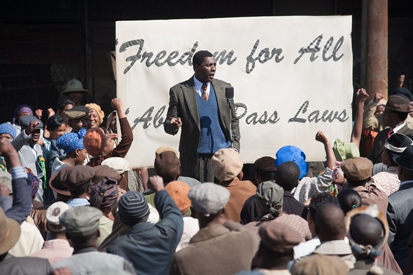 Idris Elba en Mandela. Del Mito al Hombre