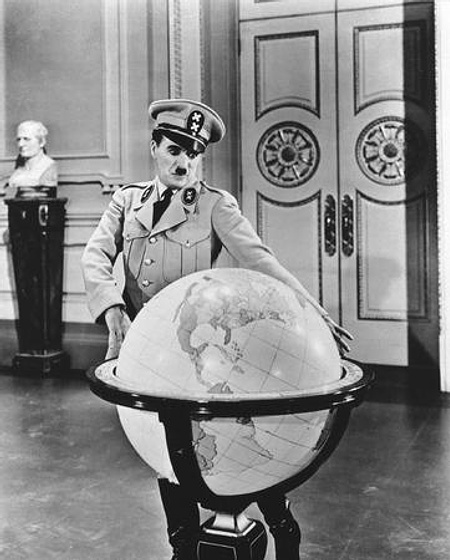 Charles Chaplin en El Gran Dictador