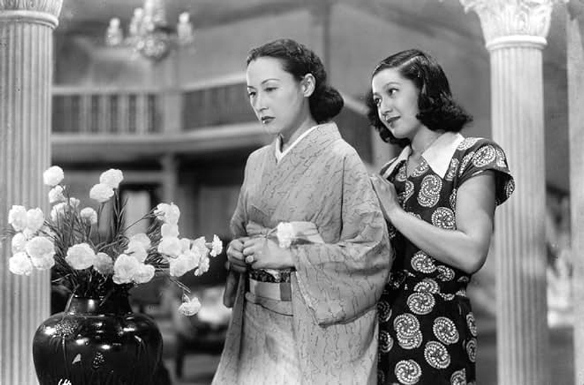 Setsuko Hara y Yumeko Aizome en El Baile en la Casa Anjo