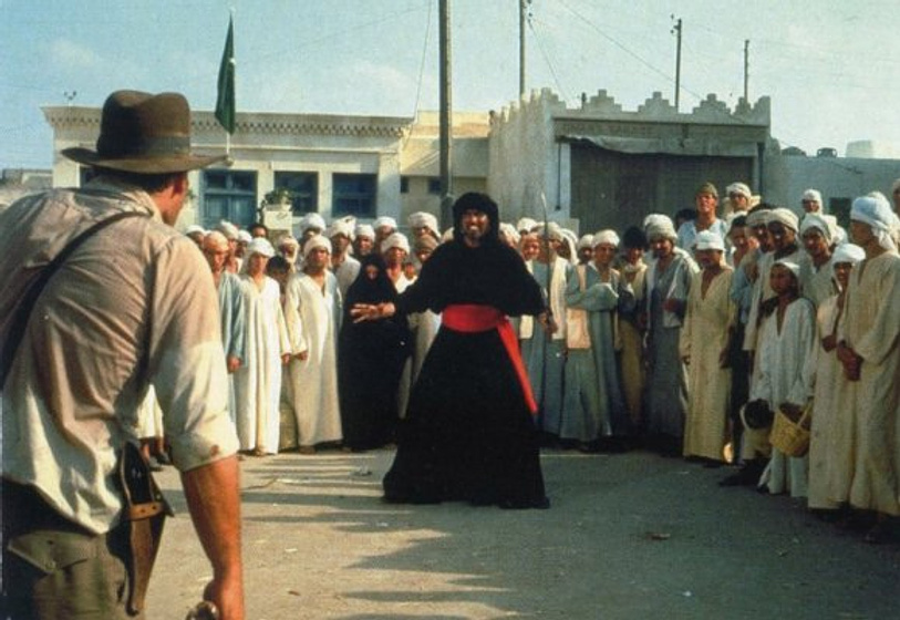 Harrison Ford [I] y Terry Richards en Indiana Jones en Busca del Arca Perdida