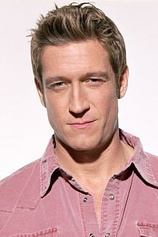photo of person Robert Gant