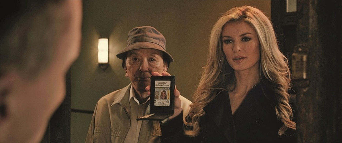James Hong y Marisa Miller en R.I.P.D. Departamento de Policía Mortal
