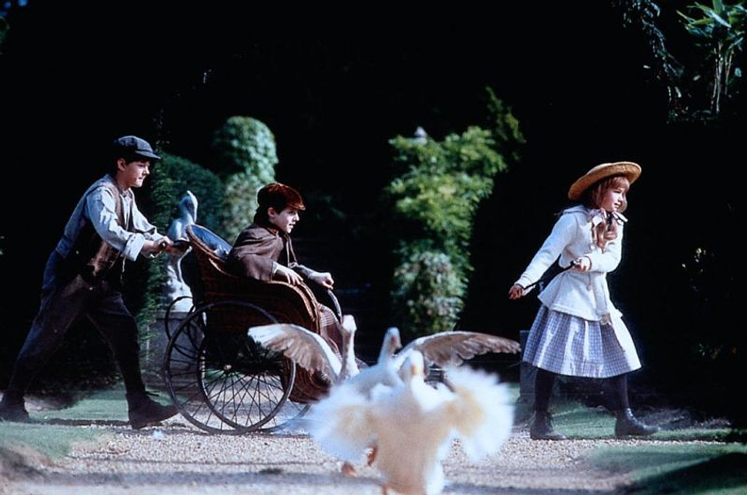 Kate Maberly, Heydon Prowse y Andrew Knott en El Jardín Secreto