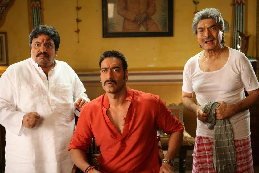 Ajay Devgn, Govardhan Asrani y Neeraj Vora en bol-bachchan