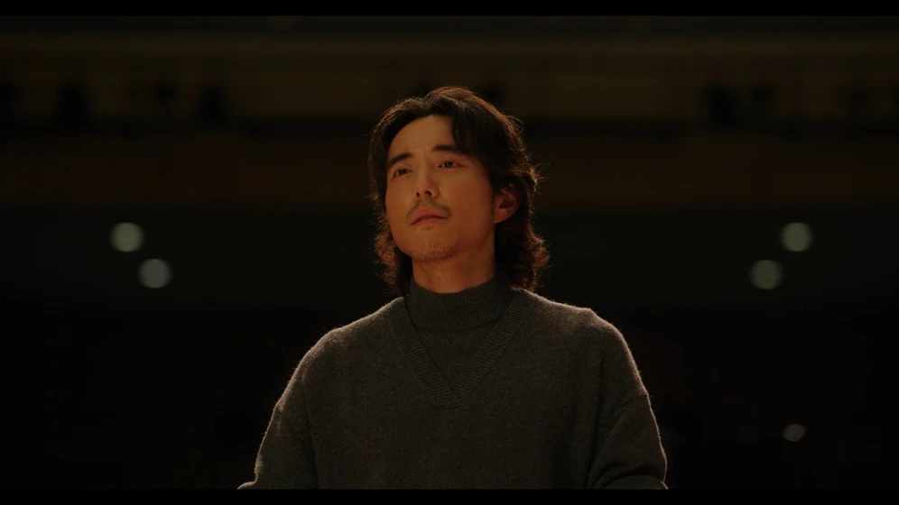 Justin H. Min en journey-there