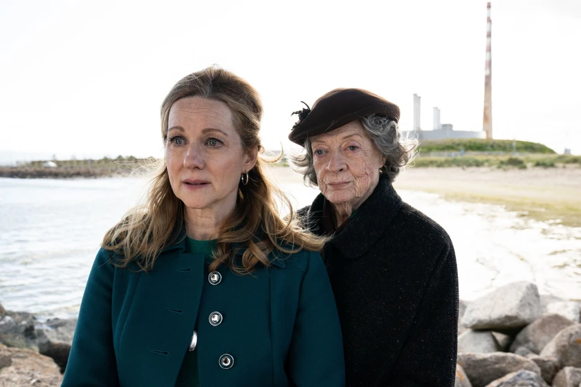 Maggie Smith y Laura Linney en el-club-de-los-milagros