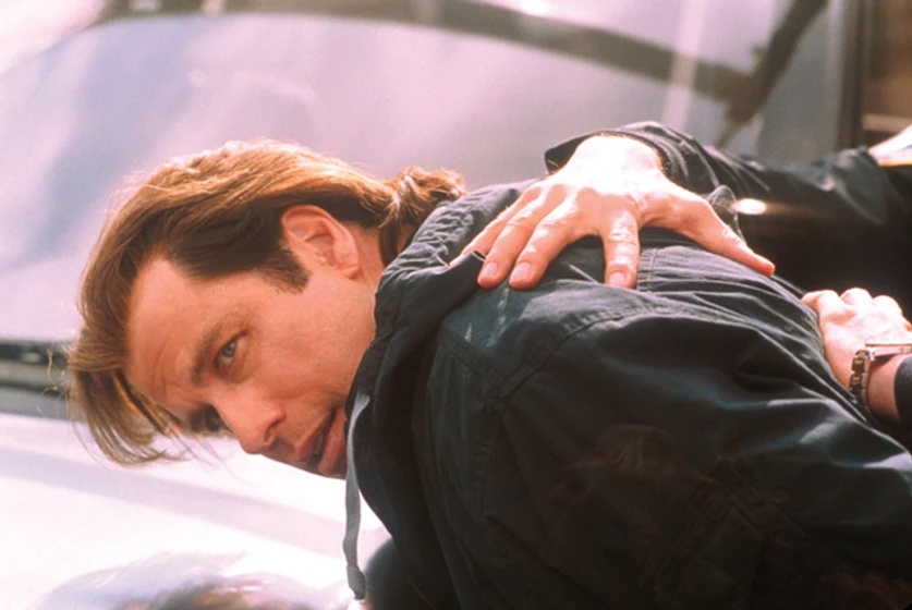 John Travolta en falsa-identidad