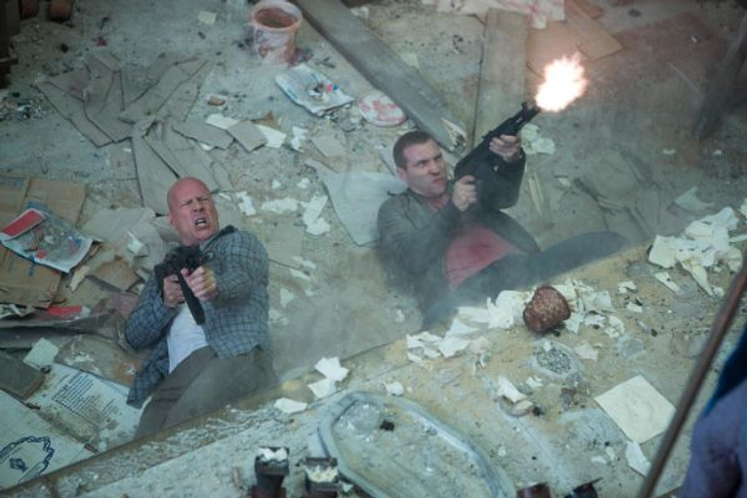 Bruce Willis y Jai Courtney en La Jungla: Un buen día para morir