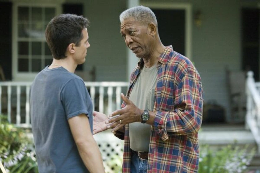 Morgan Freeman y Casey Affleck en adios-pequena-adios