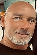 picture of actor Dylan Jones