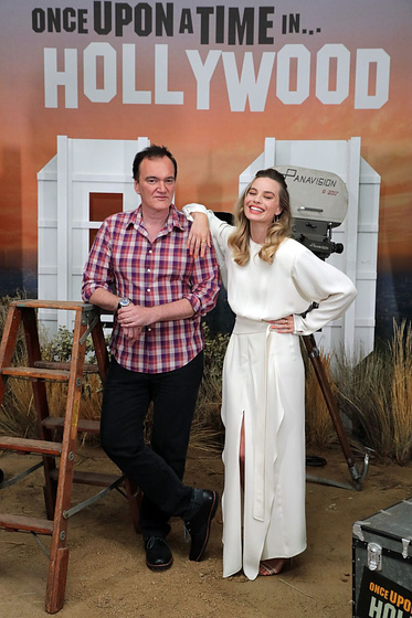 Quentin Tarantino y Margot Robbie en Érase una vez en... Hollywood (Premiere en Hollywood. Julio 2019)