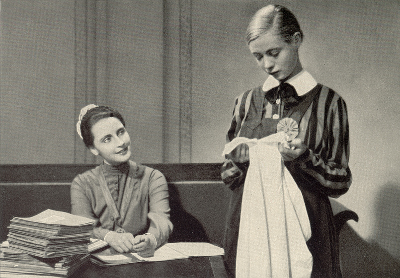 Dorothea Wieck y Hertha Thiele en Muchachas de uniforme