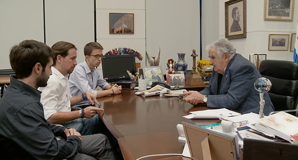 Imagen de politica-manual-de-instrucciones