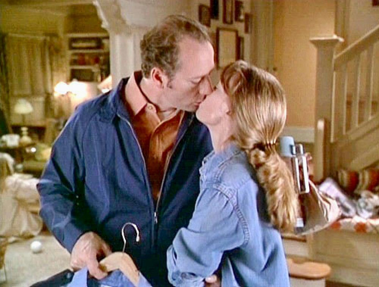 Sissy Spacek y Xander Berkeley en si-las-paredes-hablasen