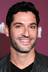 photo of person Tom Ellis