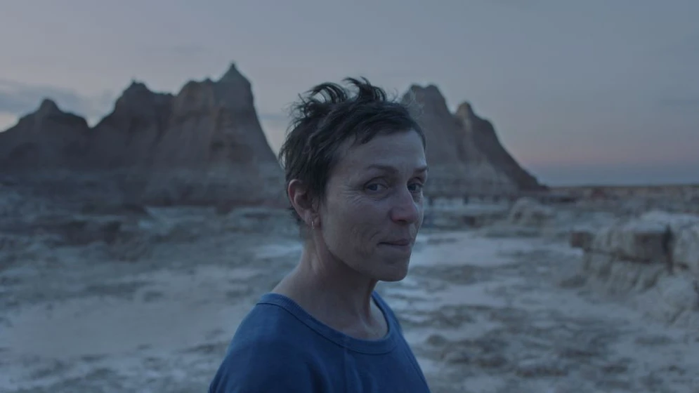 Frances McDormand en nomadland