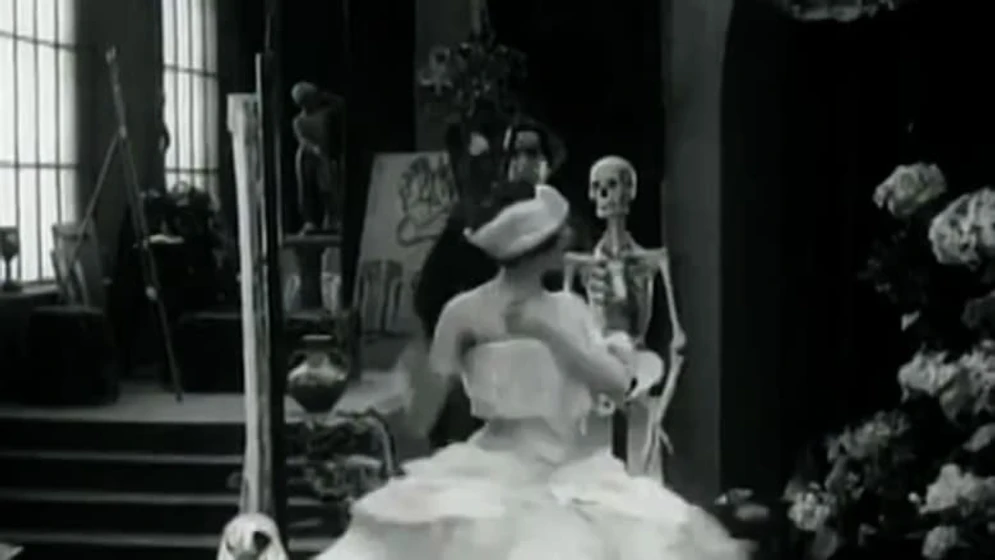 Vera Karalli en la-muerte-del-cisne
