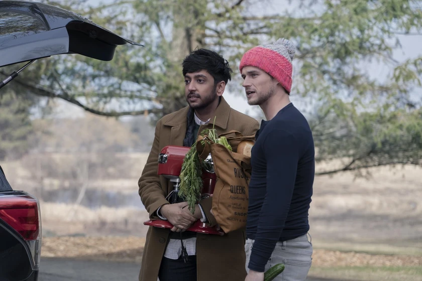 Brandon Flynn y Nik Dodani en the-parenting