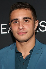 picture of actor Jake Cannavale