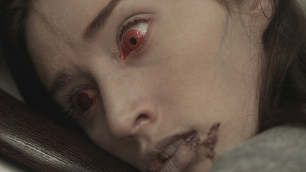 Najarra Townsend en Contracted
