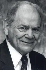 Foto de George Murdock