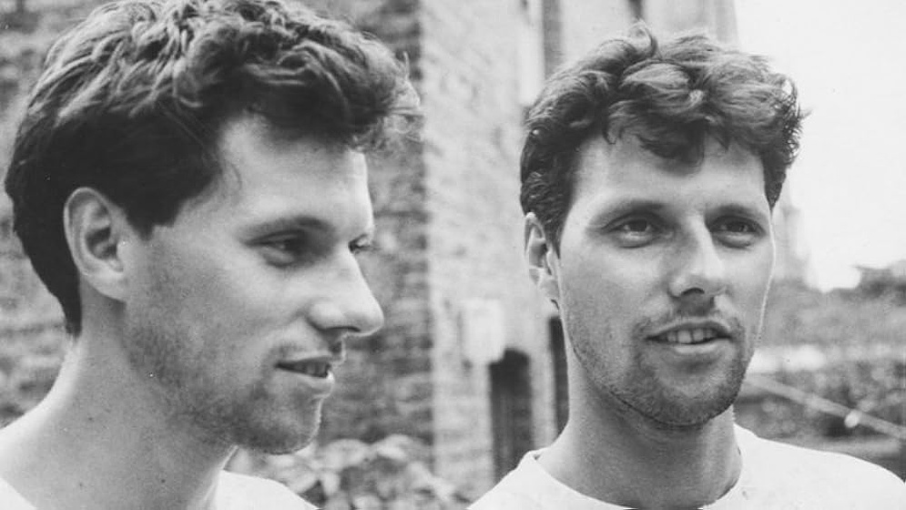 Alex Lewis y Marcus Lewis en dime-quien-soy