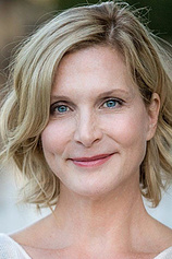 picture of actor Julie Lancaster