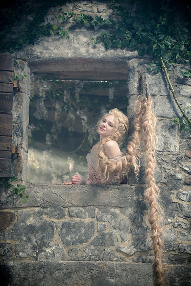 Mackenzie Mauzy en Into the Woods