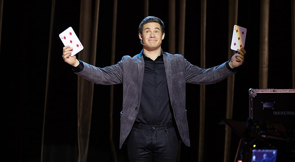 Adam DeVine en magic-camp