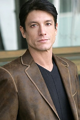 picture of actor Dave Buzzotta
