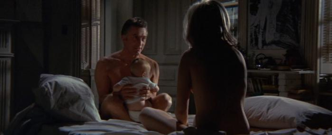 Faye Dunaway y Kirk Douglas en El Compromiso