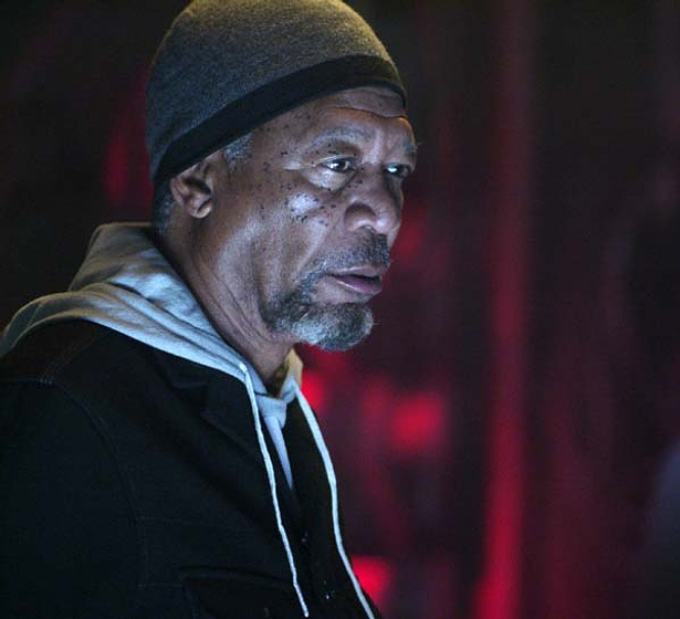 Morgan Freeman en The Code