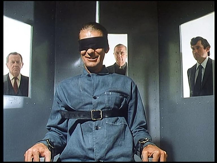 Bart Fouche en panico-en-la-residencia-venganza-diabolica