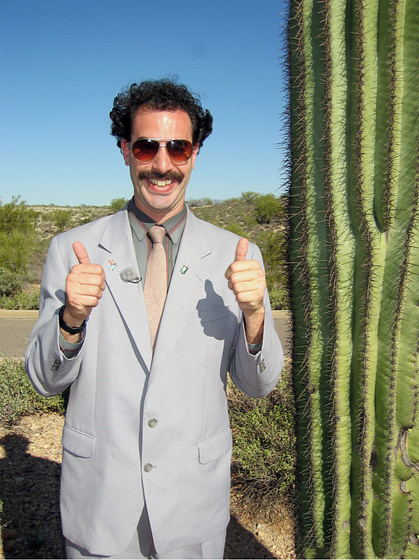 Sacha Baron Cohen en Borat: El Segundo Mejor Reportero del Glorioso País Kazajistan Viaja a América