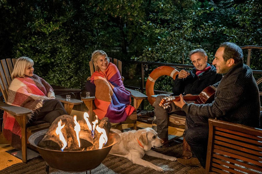 Thierry Lhermitte, Michèle Laroque, Isabelle Nanty y Patrick Timsit en Baila con la Vida