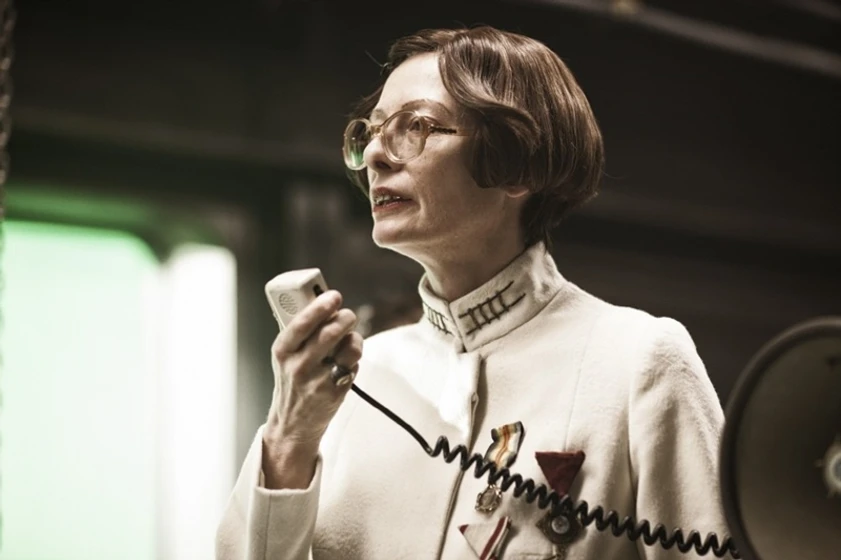 Tilda Swinton en snowpiercer-rompenieves