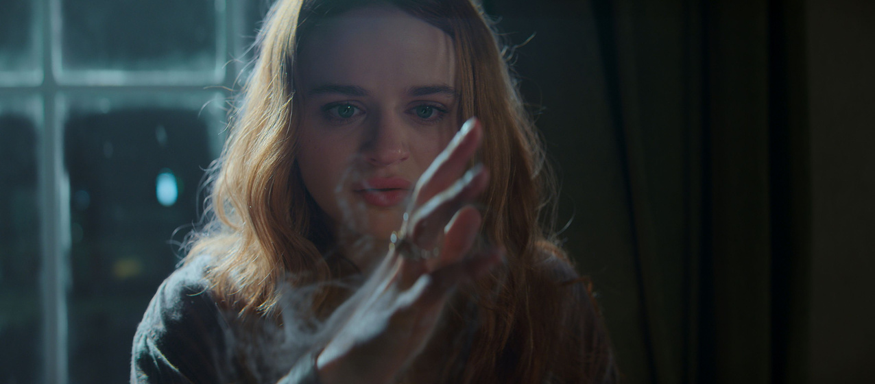 Joey King en practical-magic-2