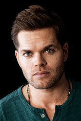 picture of actor Wes Chatham