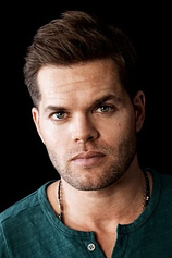 photo of person Wes Chatham