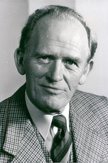 photo of person Gordon Jackson