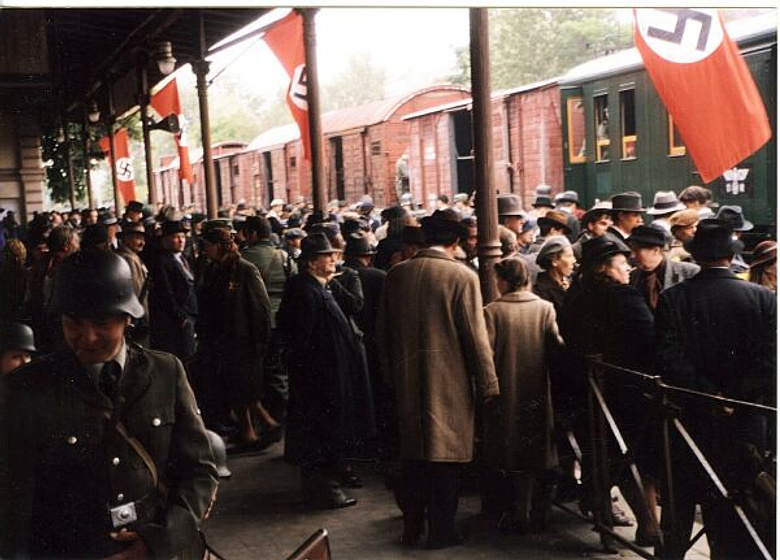 still of movie El Último tren a Auschwitz