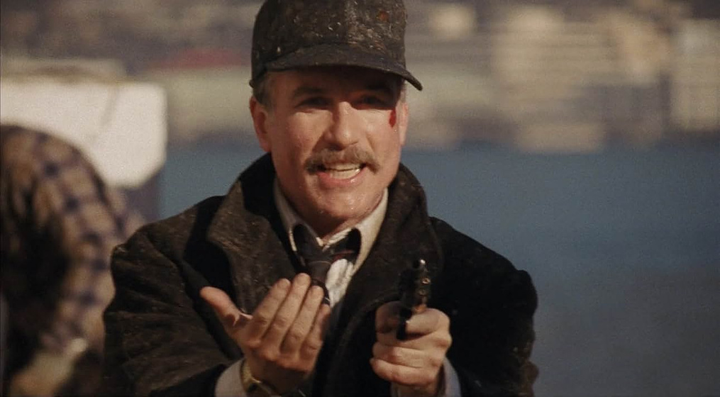 Richard Dreyfuss en Procedimiento Ilegal