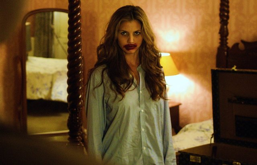 Charisma Carpenter en Una Casa en las Afueras