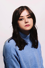picture of actor Lauren Hatfield
