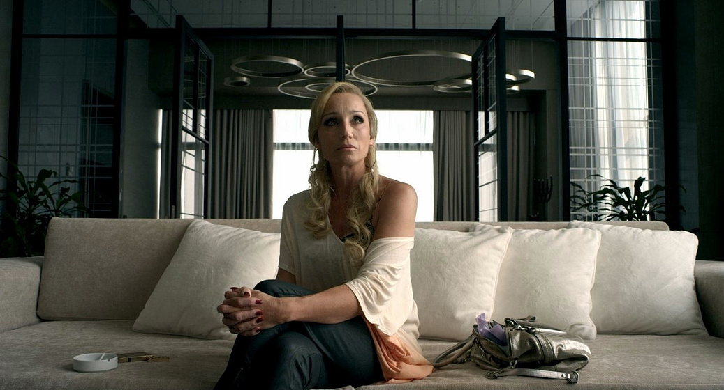 Kristin Scott Thomas en Solo Dios Perdona