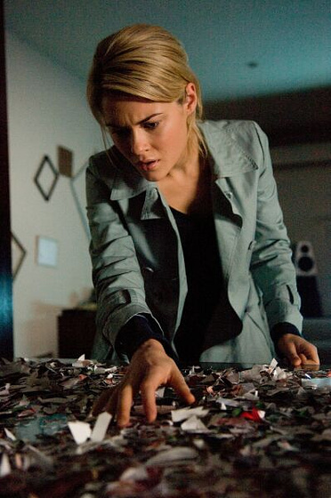 Rachael Taylor en Retratos del más allá