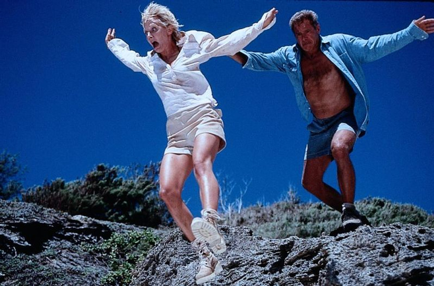 Harrison Ford [I] y Anne Heche en Seis Días y Siete Noches