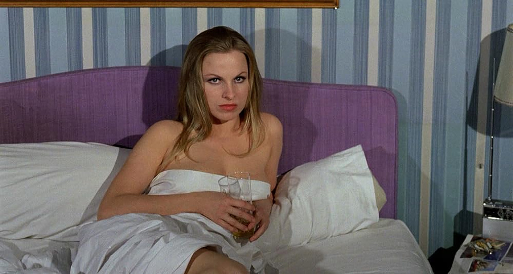 Ingrid Garbo en la-mansion-de-la-niebla