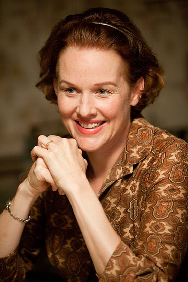 Penelope Ann Miller en Flipped